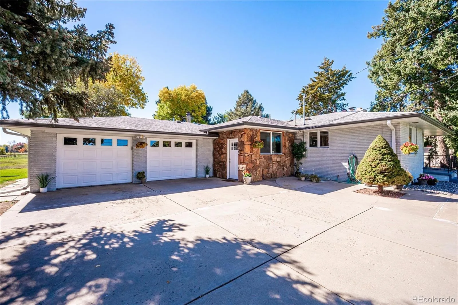 8690 W Jefferson Avenue Lakewood CO 80235 | MLS #REC2519682 08122026152639 1600 1