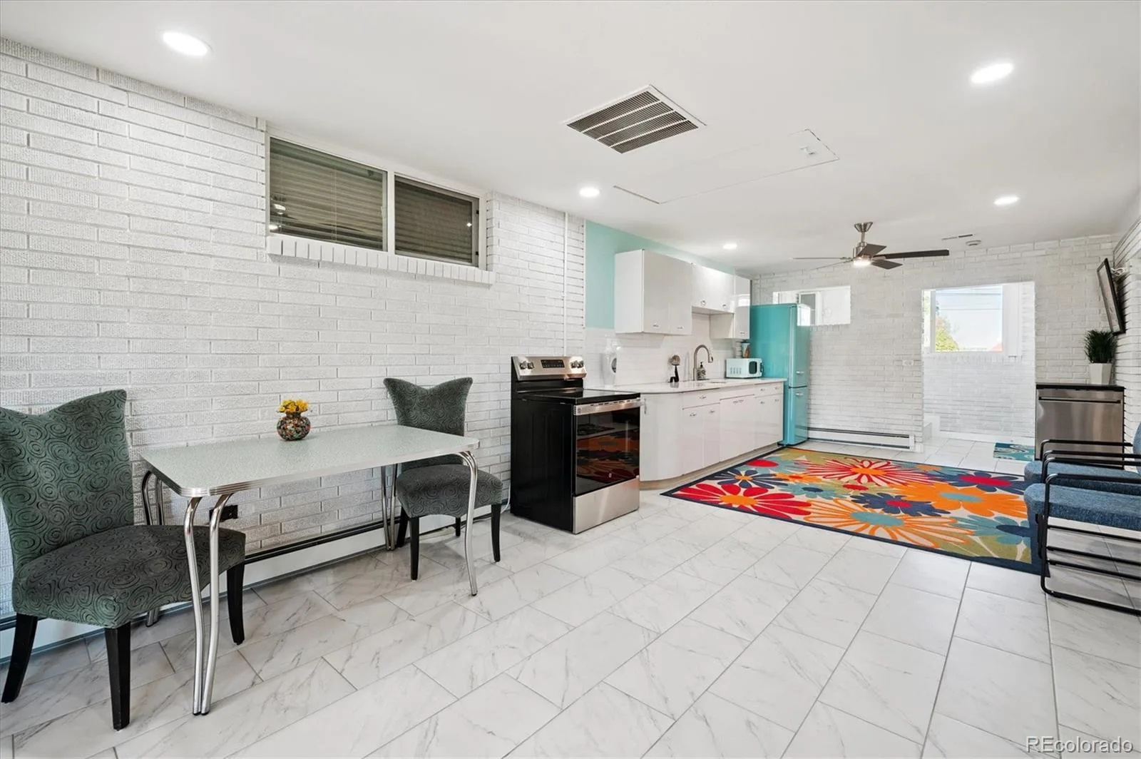 8690 W Jefferson Avenue Lakewood CO 80235 | MLS #REC2519682 08122026152639 1600 19
