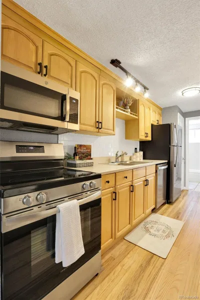 155 S Pennsylvania Street #202 Denver CO 80209 | MLS #REC2519685 07202026033921 800 10