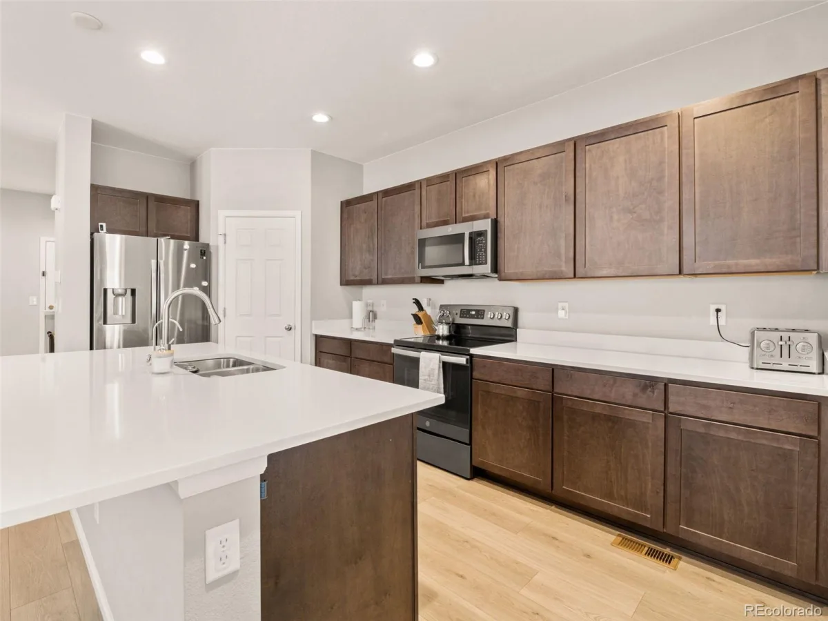 6513 N Ceylon Street Denver CO 80249 | MLS #REC2519955 06182026155241 1200 10