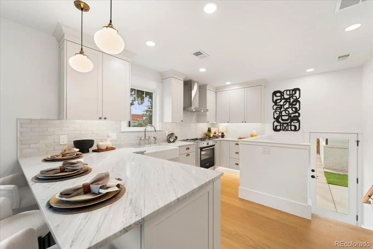 265 S Pennsylvania Street Denver CO 80209 | MLS #REC2521451 09242026112737 1200 24
