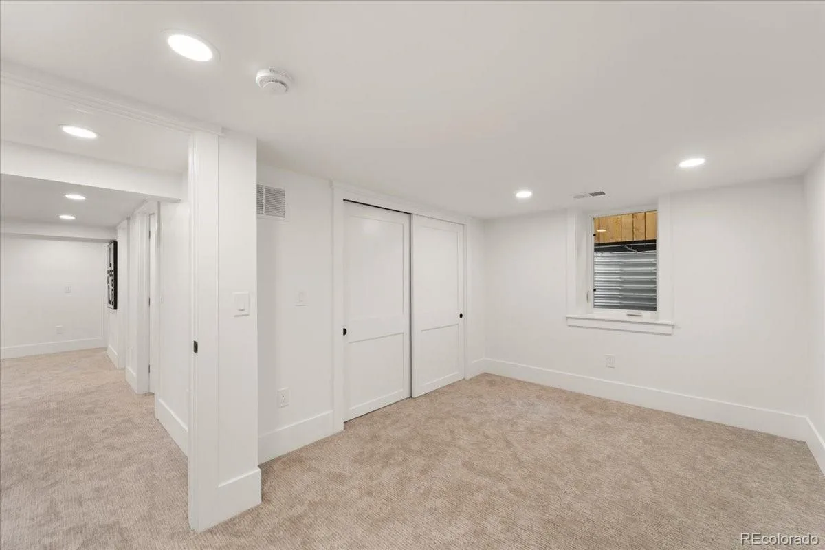 265 S Pennsylvania Street Denver CO 80209 | MLS #REC2521451 09242026112737 1200 34