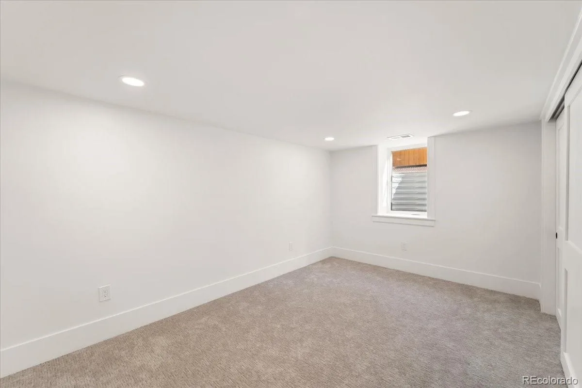 265 S Pennsylvania Street Denver CO 80209 | MLS #REC2521451 09242026112737 1200 36
