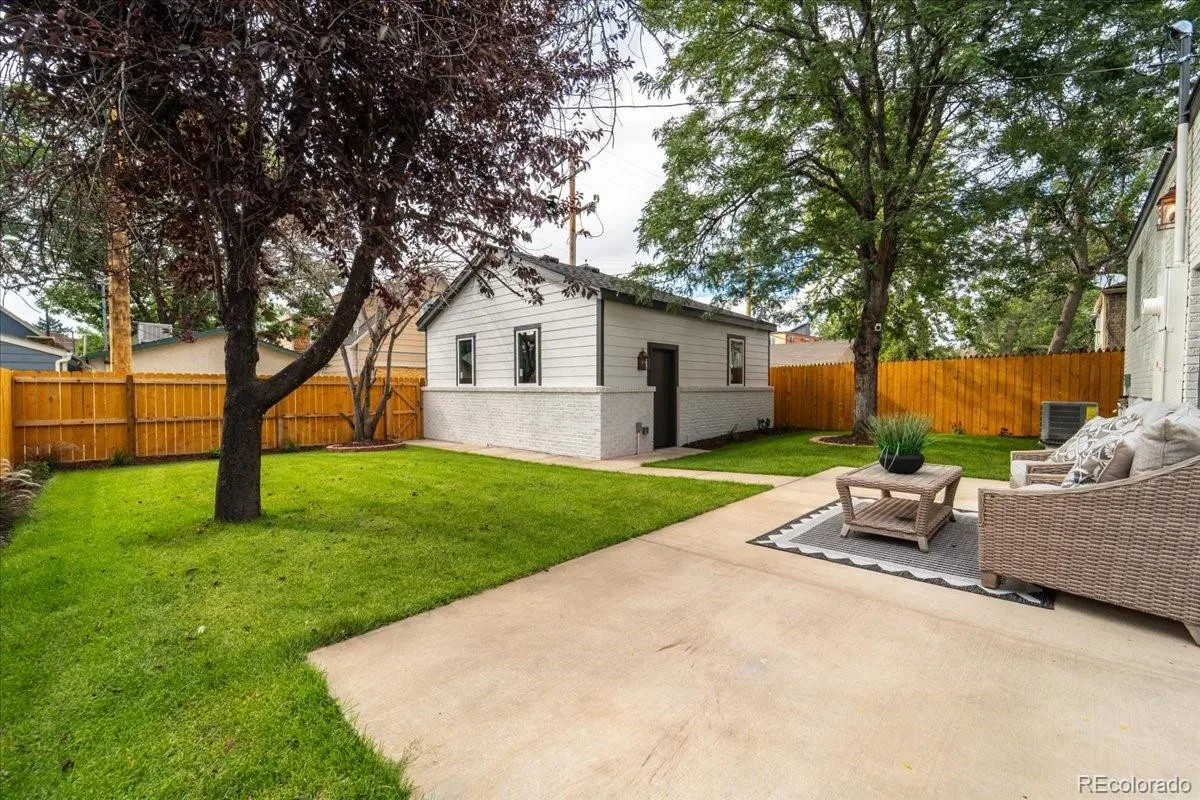 265 S Pennsylvania Street Denver CO 80209 | MLS #REC2521451 09242026112737 1200 43