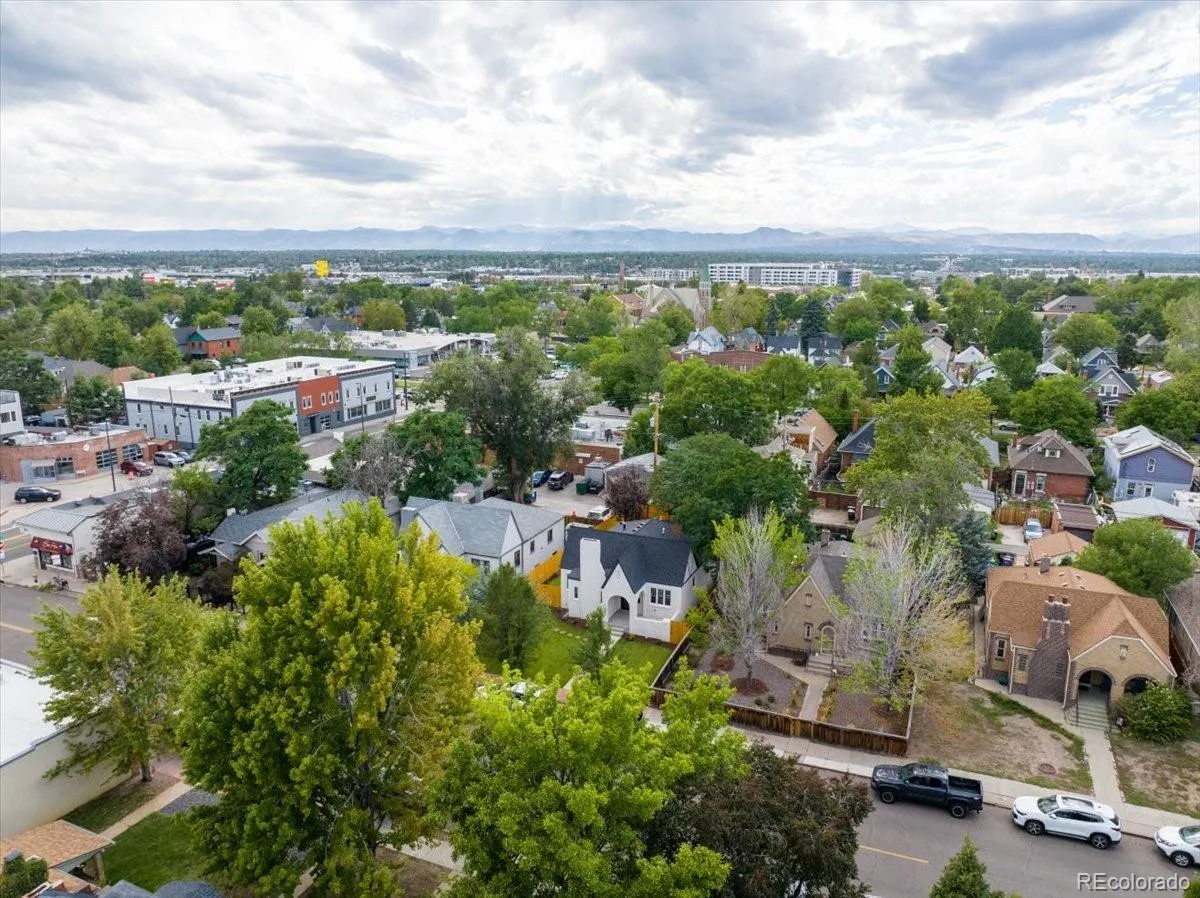 265 S Pennsylvania Street Denver CO 80209 | MLS #REC2521451 09242026112737 1200 44