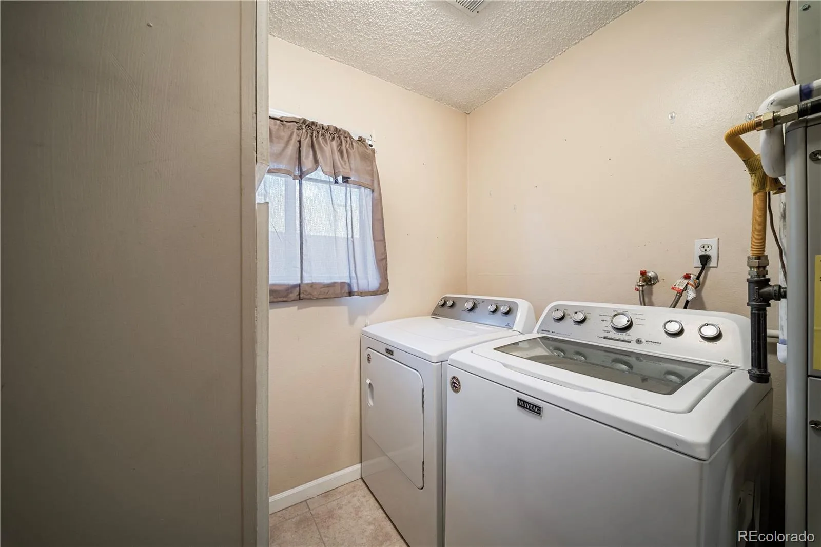 1300 S Carson Way Aurora CO 80012 | MLS #REC2523187 07202026170652 1600 11