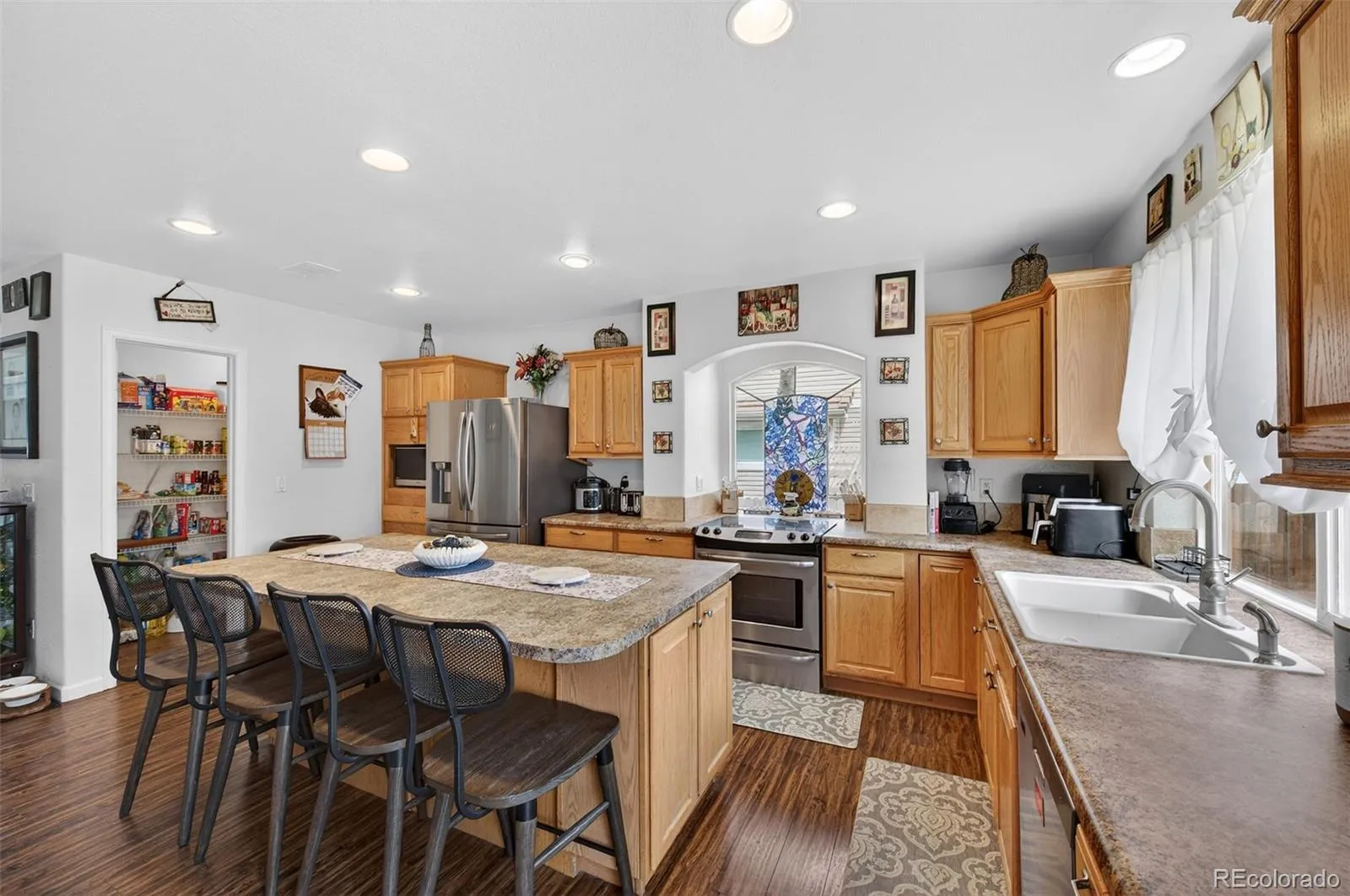 11886 Helena Street Commerce City CO 80022 | MLS #REC2523482 04092026045303 1600 11