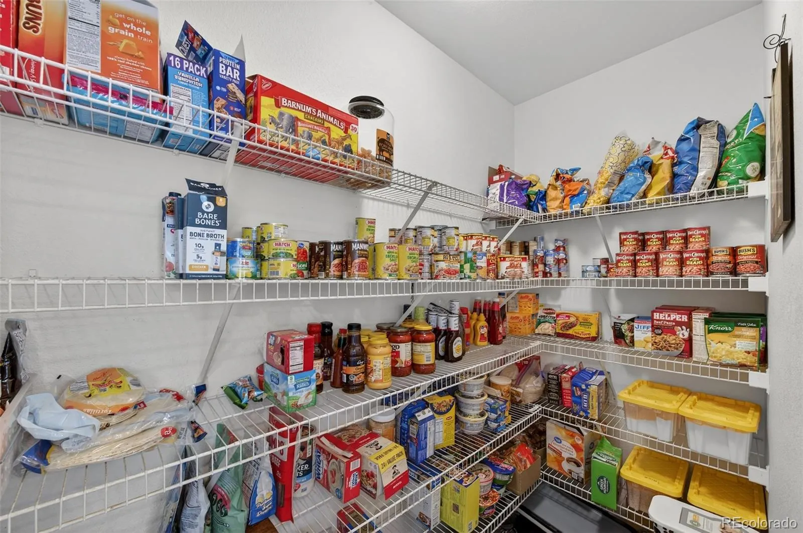 11886 Helena Street Commerce City CO 80022 | MLS #REC2523482 04092026045303 1600 12