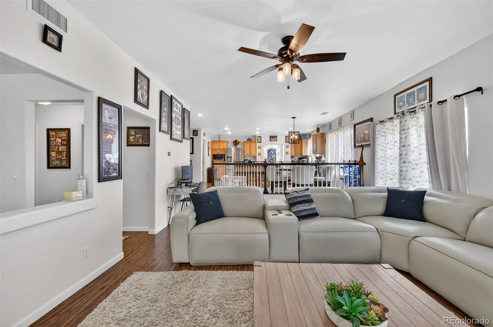 11886 Helena Street Commerce City CO 80022 | MLS #REC2523482 04092026045303 1600 17
