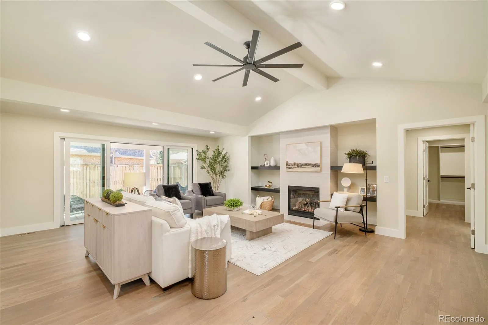 04032026220244 1600 11