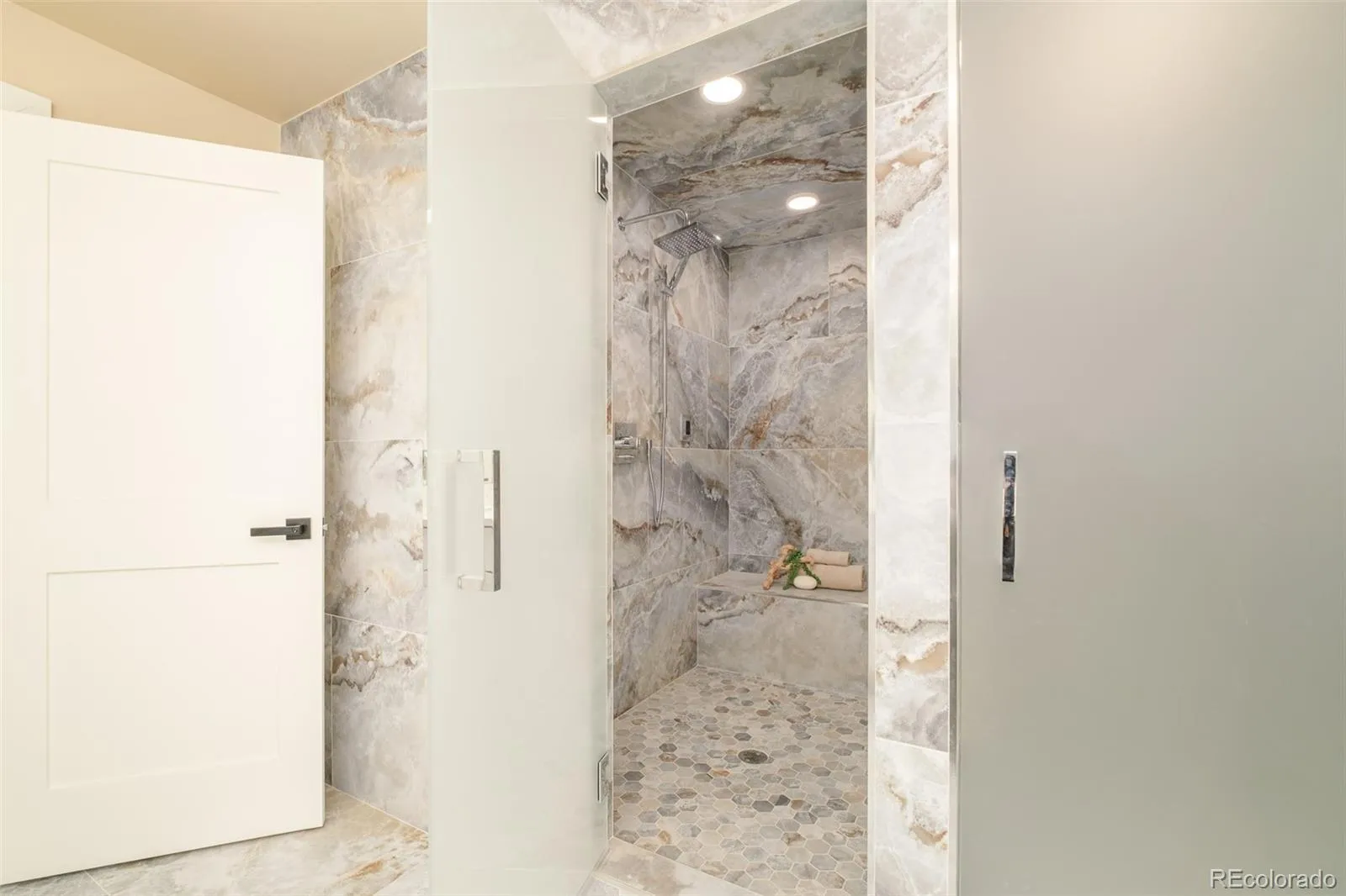 04032026220244 1600 27