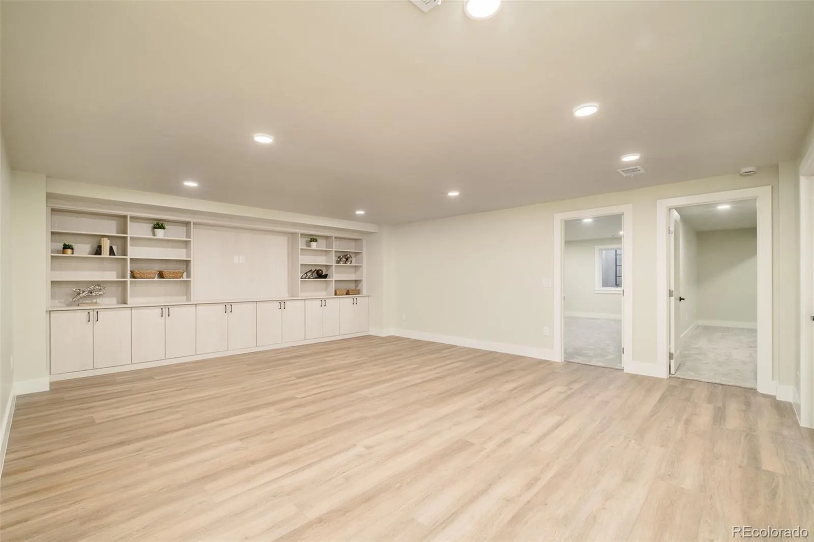 04032026220244 1600 31