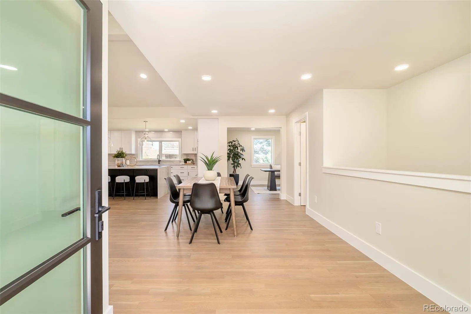 04032026220244 1600 5