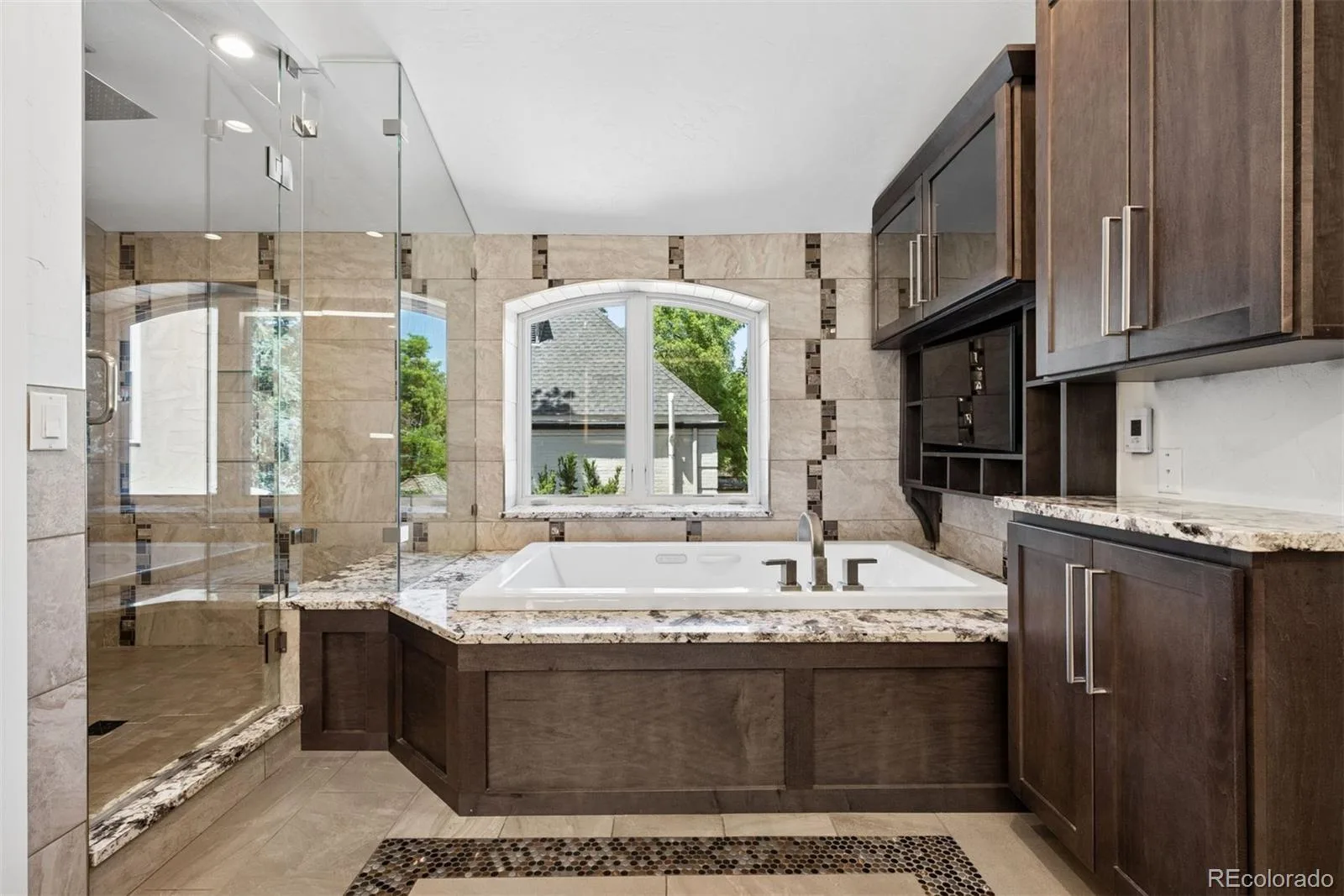 4301 E 6th Avenue Parkway Denver CO 80220 | MLS #REC2528783 08052026174400 1600 28