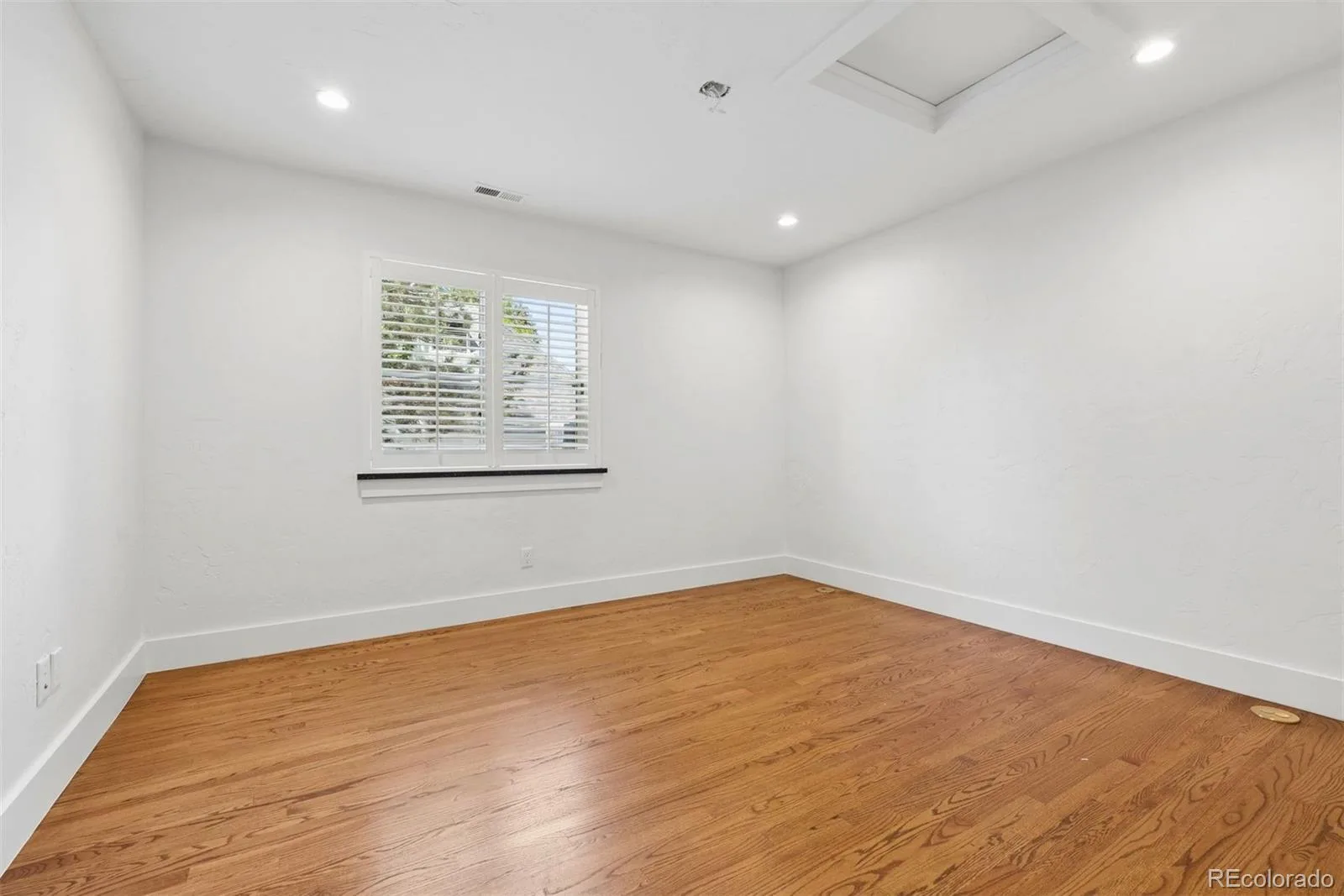 4301 E 6th Avenue Parkway Denver CO 80220 | MLS #REC2528783 08052026174400 1600 31