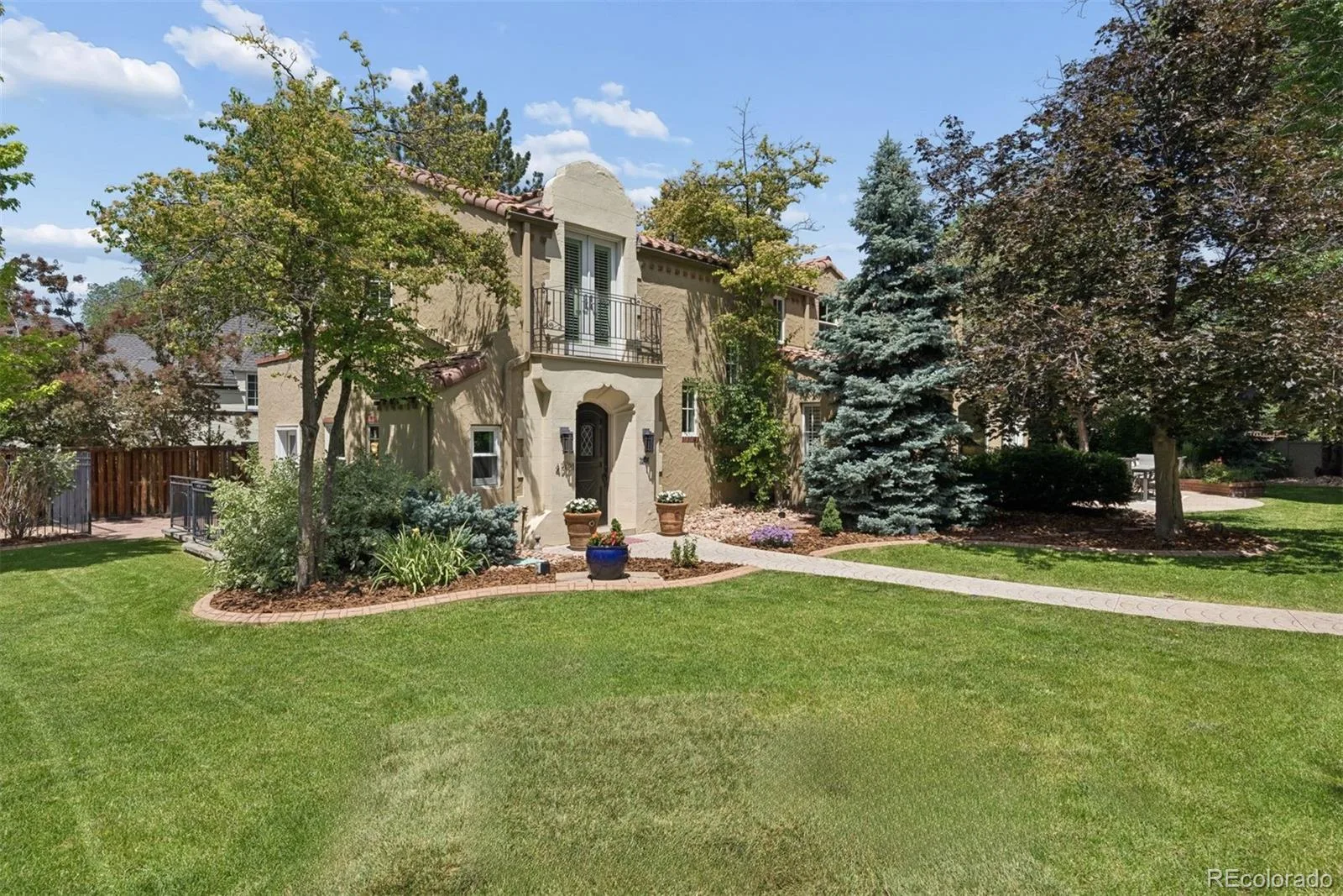 4301 E 6th Avenue Parkway Denver CO 80220 | MLS #REC2528783 08052026174400 1600 32