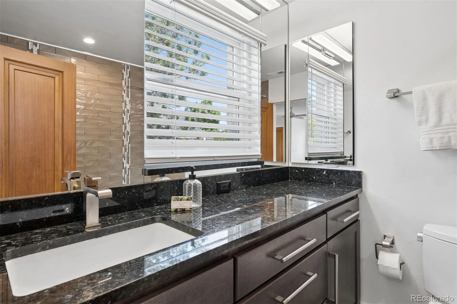 4301 E 6th Avenue Parkway Denver CO 80220 | MLS #REC2528783 08052026174400 1600 35