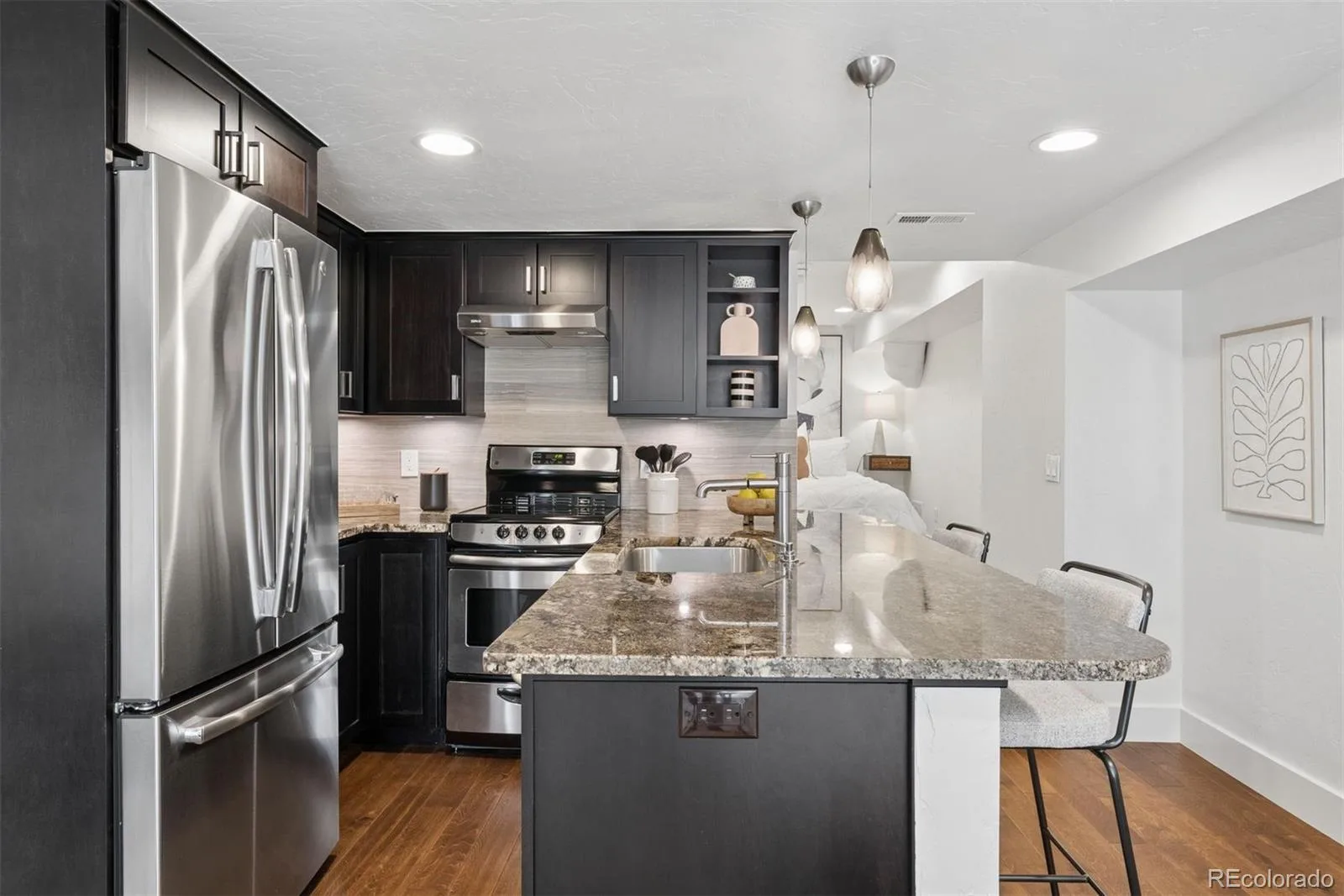 4301 E 6th Avenue Parkway Denver CO 80220 | MLS #REC2528783 08052026174400 1600 39