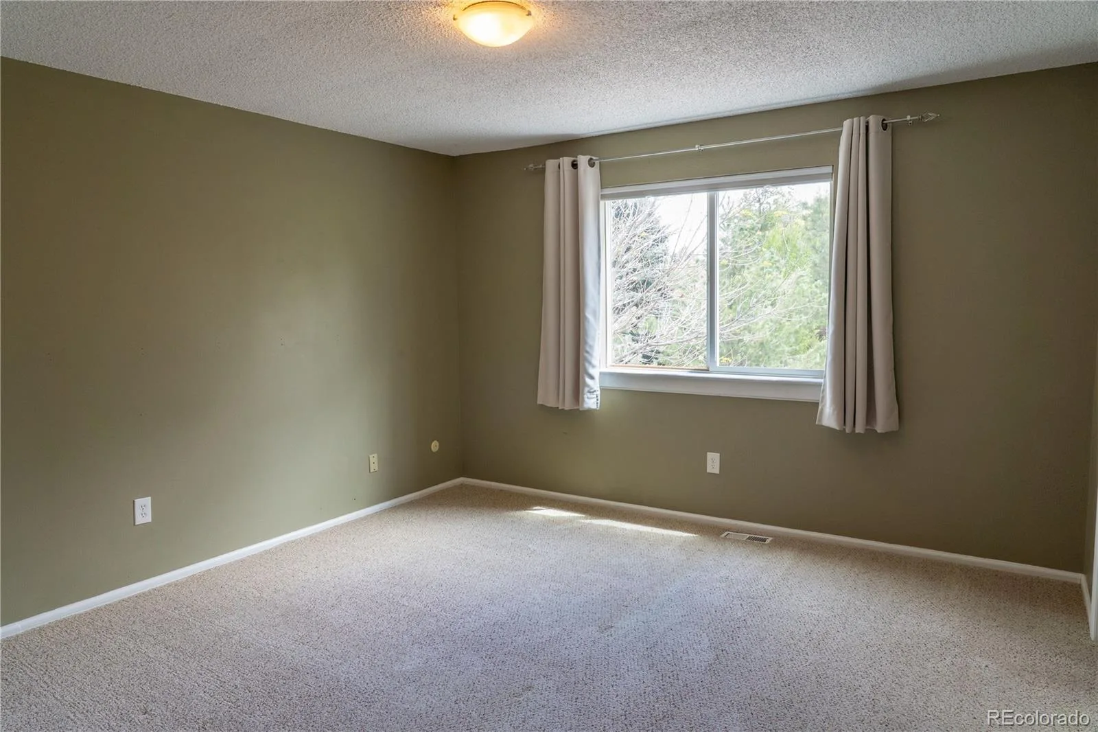 10650 W Berry Drive Littleton CO 80127 | MLS #REC2529222 07282026042459 1600 15