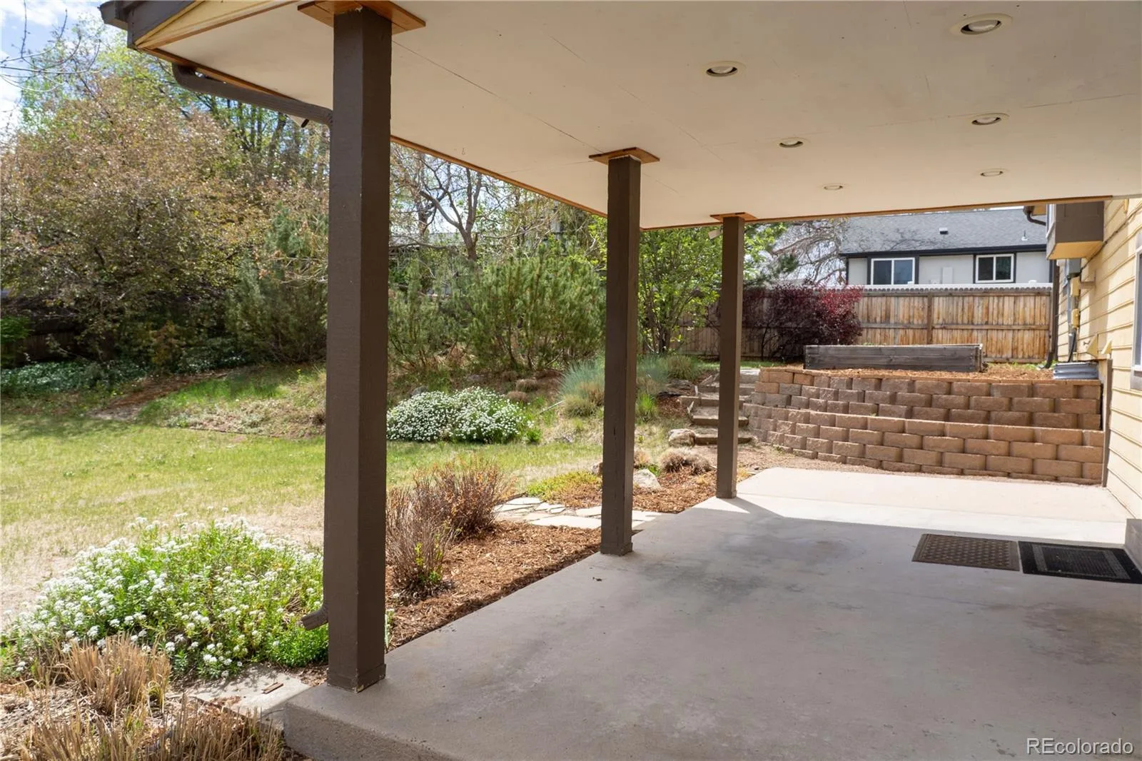 10650 W Berry Drive Littleton CO 80127 | MLS #REC2529222 07282026042459 1600 28