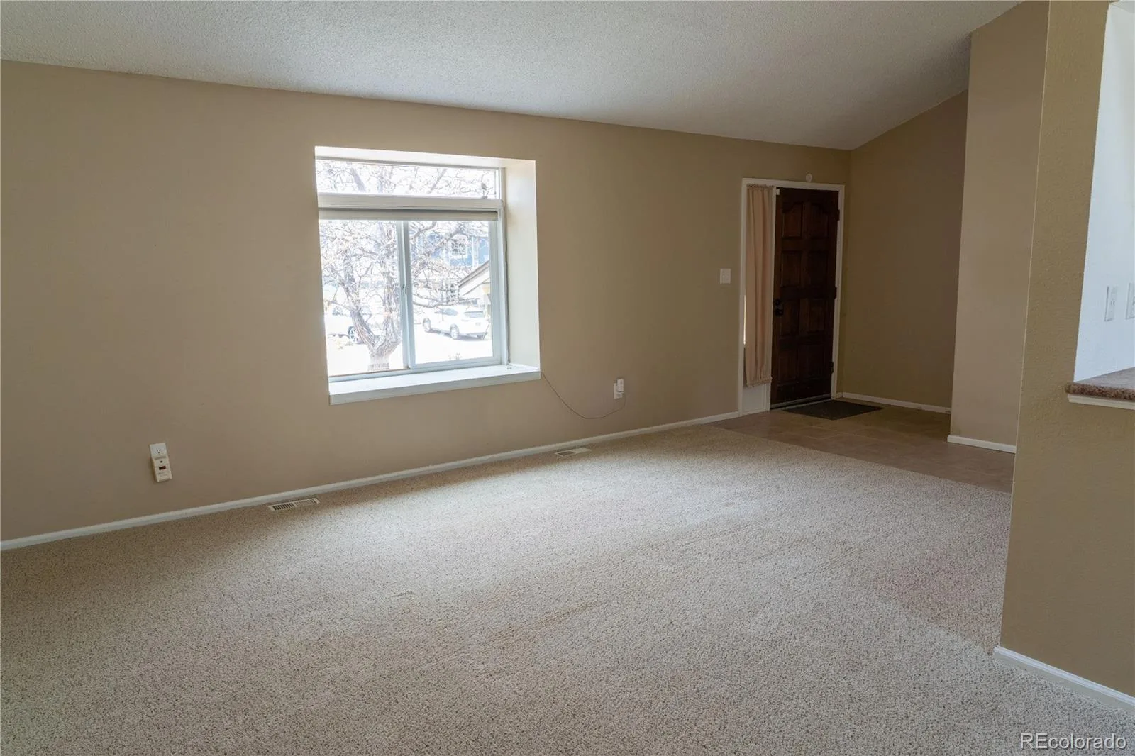10650 W Berry Drive Littleton CO 80127 | MLS #REC2529222 07282026042459 1600 4