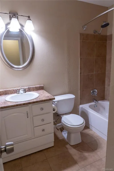 10650 W Berry Drive Littleton CO 80127 | MLS #REC2529222 07282026042459 800 23