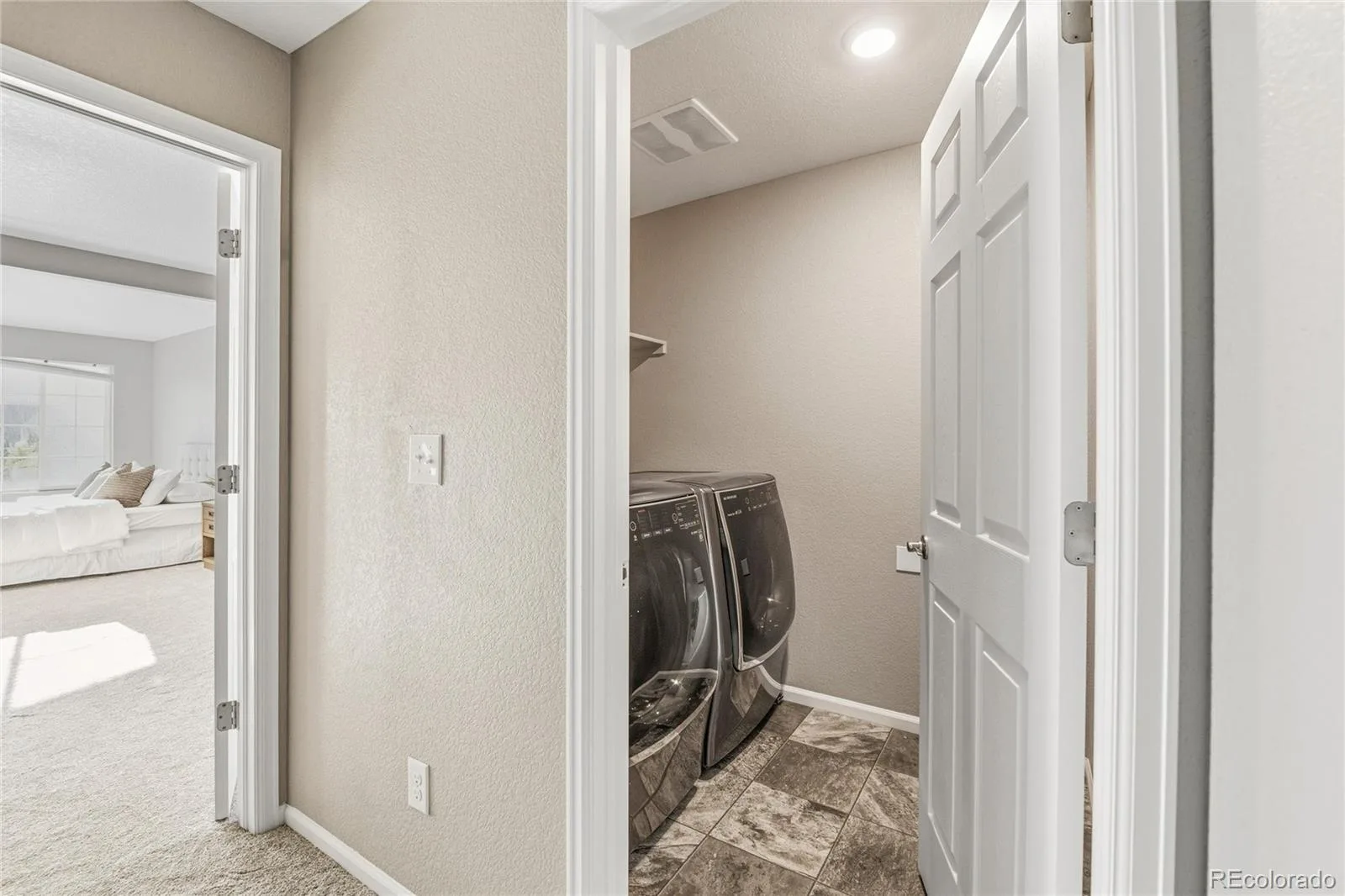 4482 S Ukraine Court Aurora CO 80015 MLS #REC2530299 06132026213926 1600 35