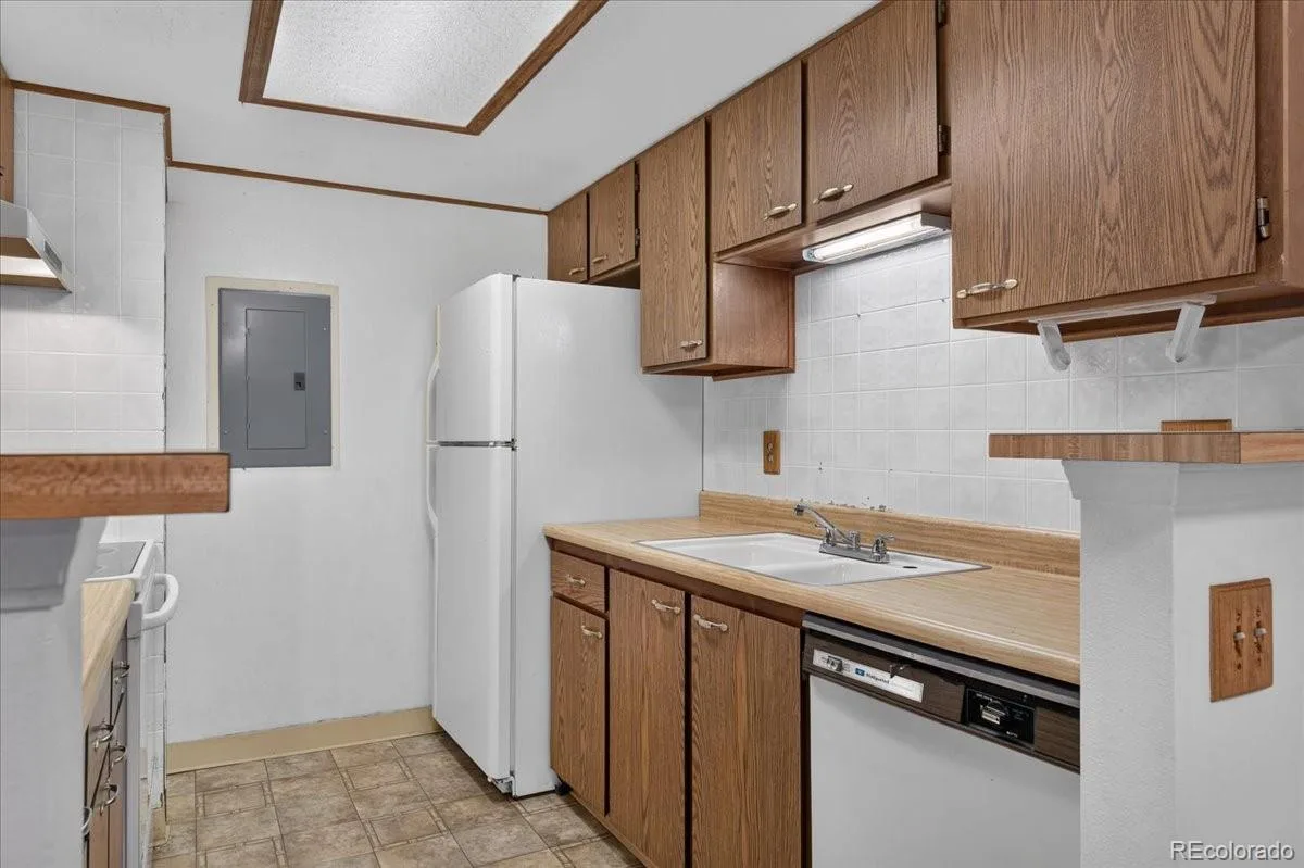 18021 E Kentucky Avenue #204 Aurora CO 80017 | MLS #REC2531287 08132026182003 1200 16