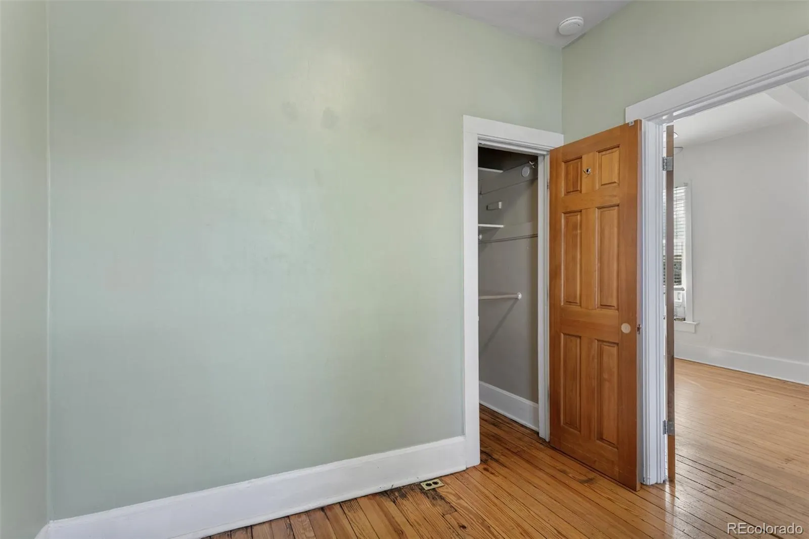 914 E Iowa Avenue Denver CO 80210 MLS #REC2531554 04242026185607 1600 18