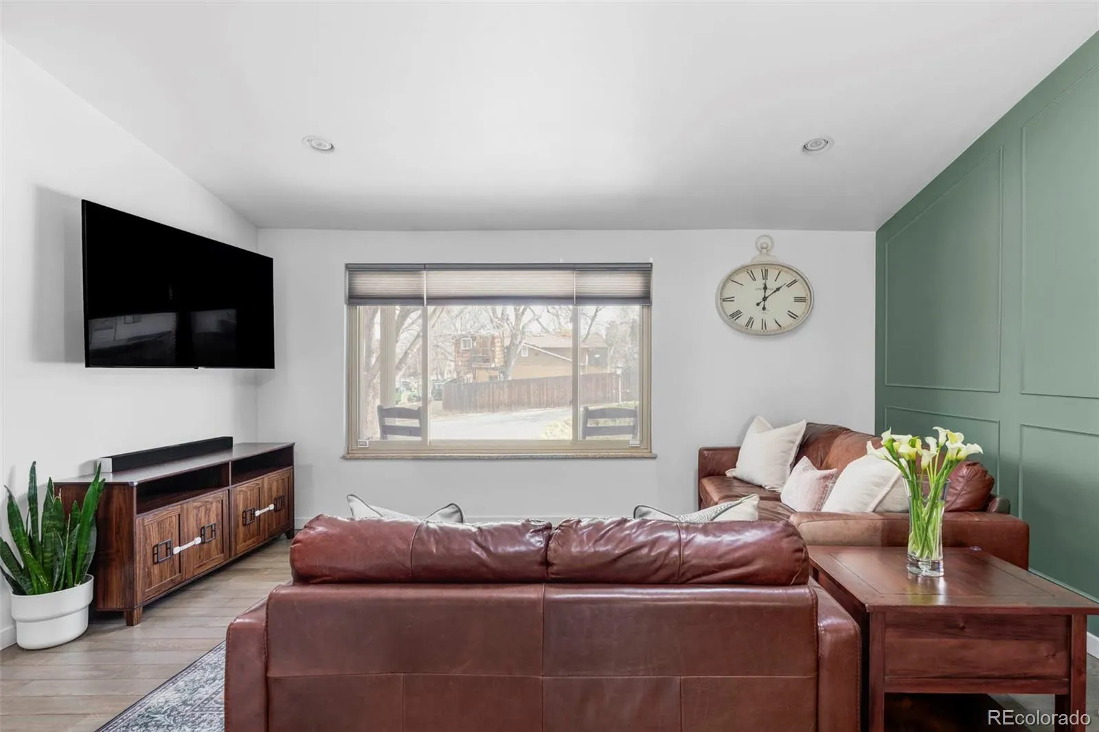 04102026235514 1600 4