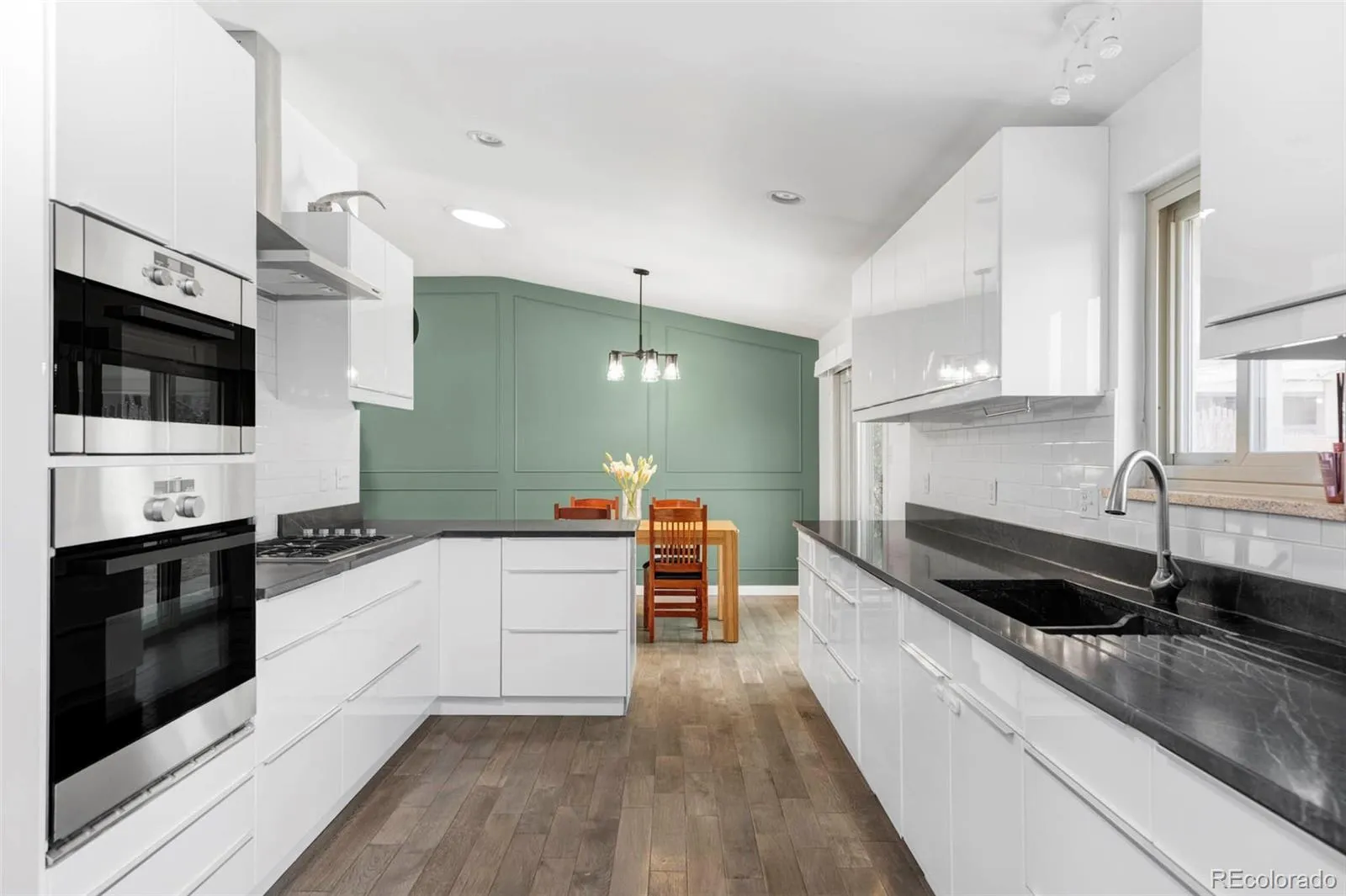 04102026235514 1600 9