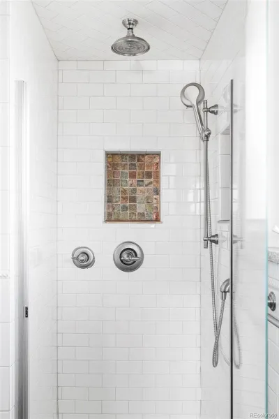 04102026235514 800 15