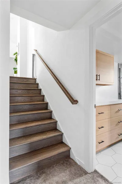 04102026235514 800 19