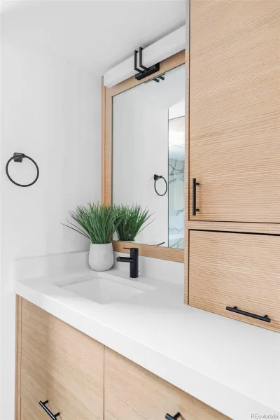 04102026235514 800 23