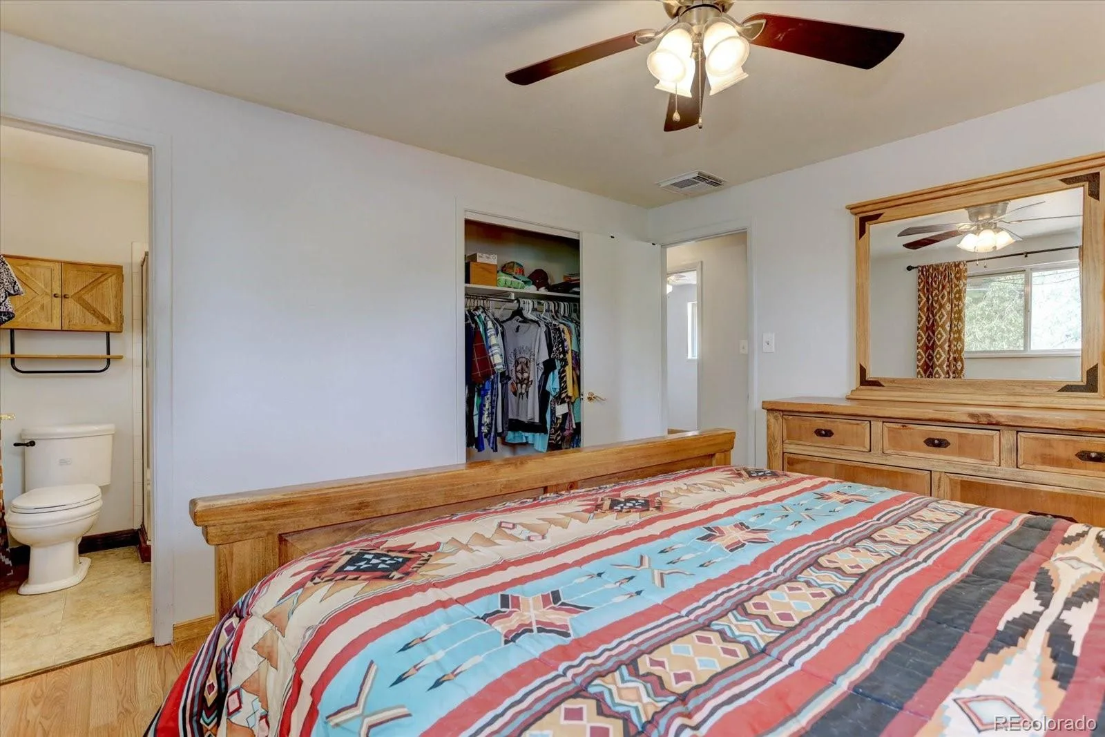 1805 S Ammons Street Denver CO 80232 | MLS #REC2533962 08112026165241 1600 19