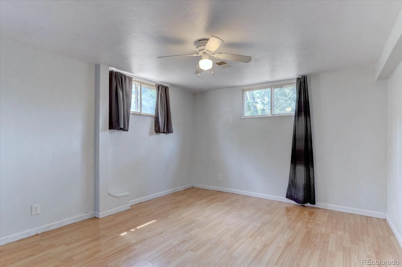1805 S Ammons Street Denver CO 80232 | MLS #REC2533962 08112026165241 1600 29