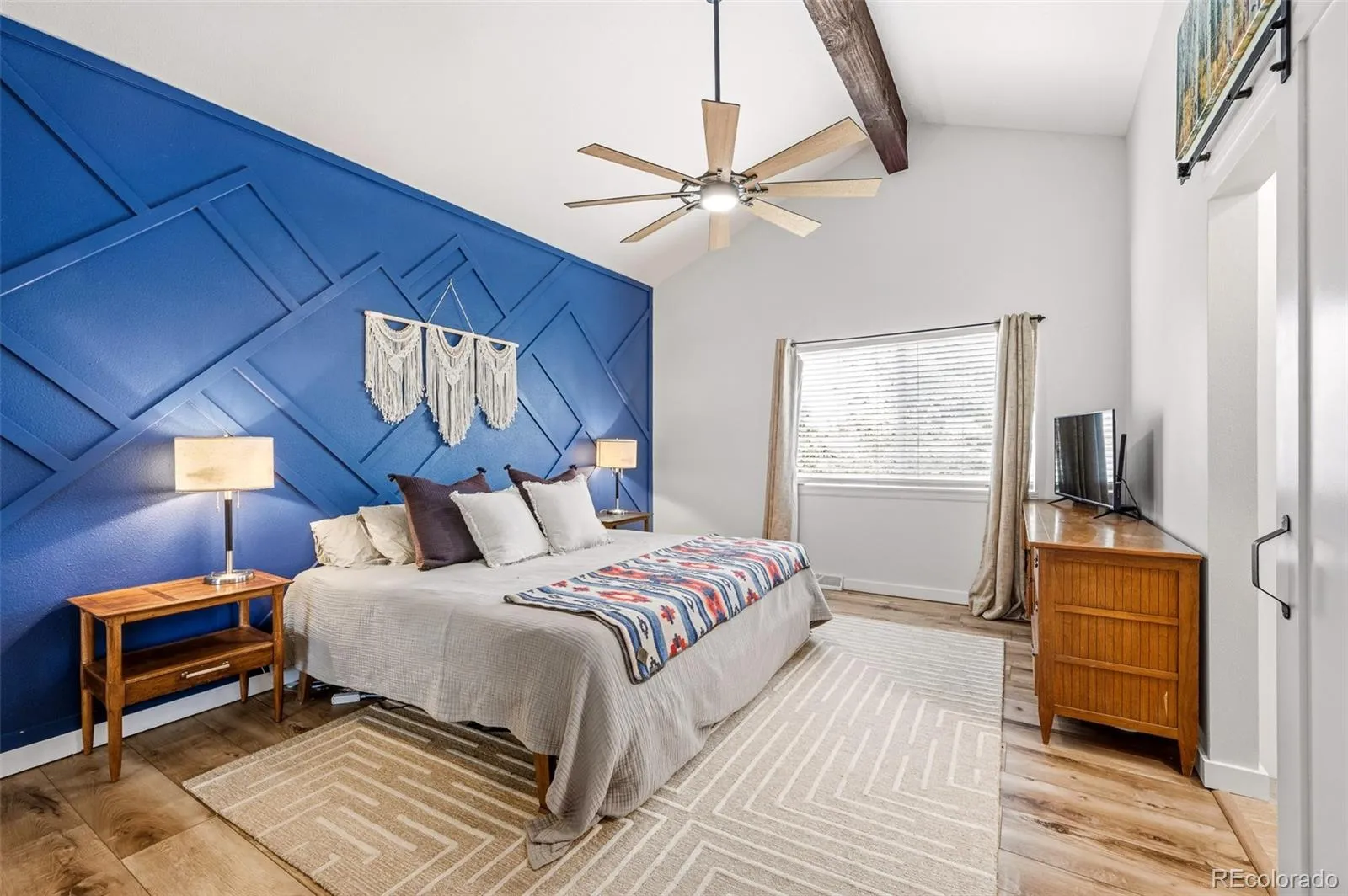 04102026165508 1600 19