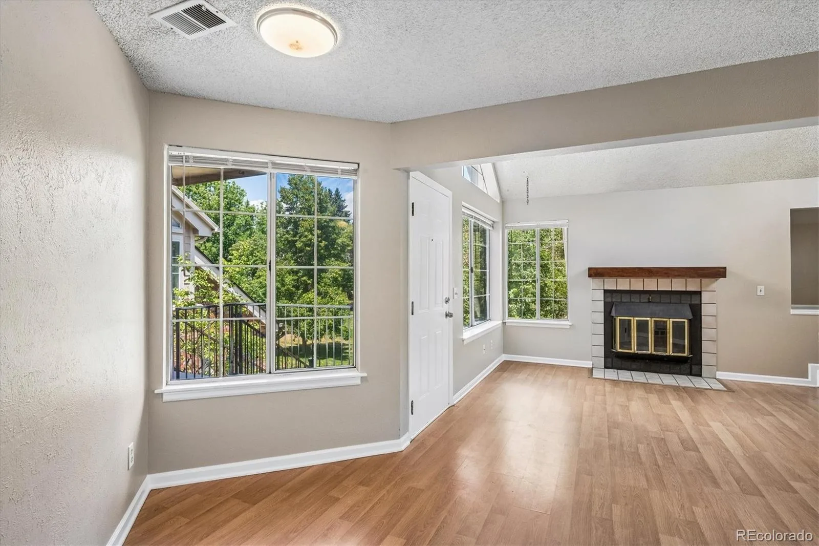 13843 E Lehigh Avenue #B Aurora CO 80014 | MLS #REC2535319 07242026144434 1600 11
