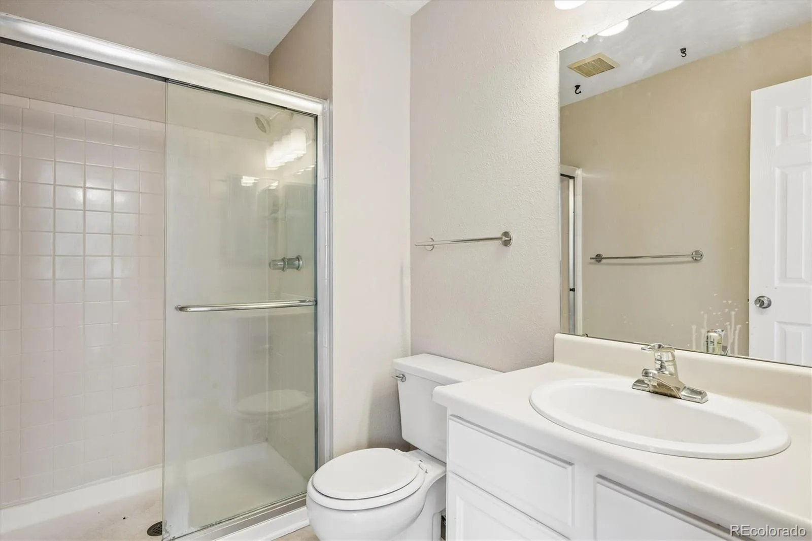 13843 E Lehigh Avenue #B Aurora CO 80014 | MLS #REC2535319 07242026144434 1600 14