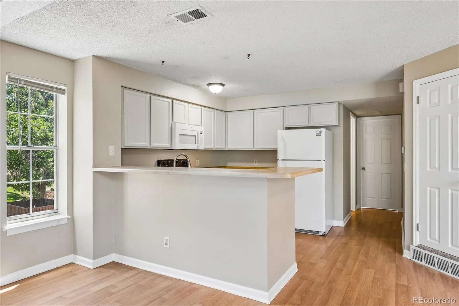 13843 E Lehigh Avenue #B Aurora CO 80014 | MLS #REC2535319 07242026144434 1600 8