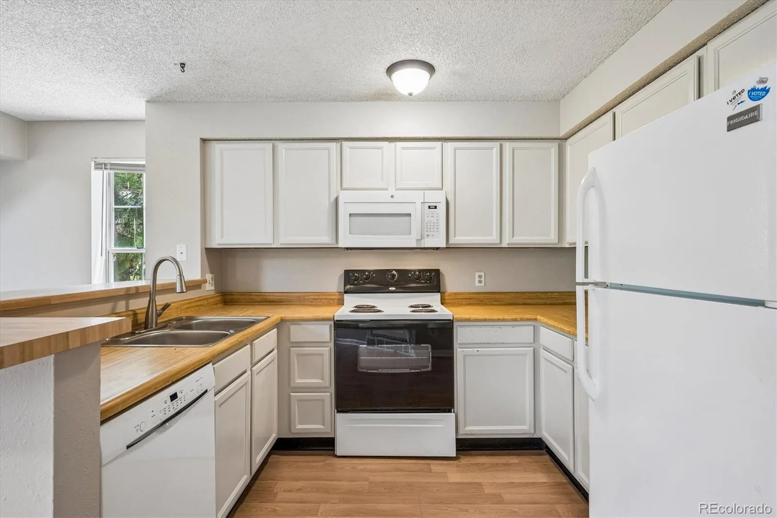13843 E Lehigh Avenue #B Aurora CO 80014 | MLS #REC2535319 07242026144434 1600 9