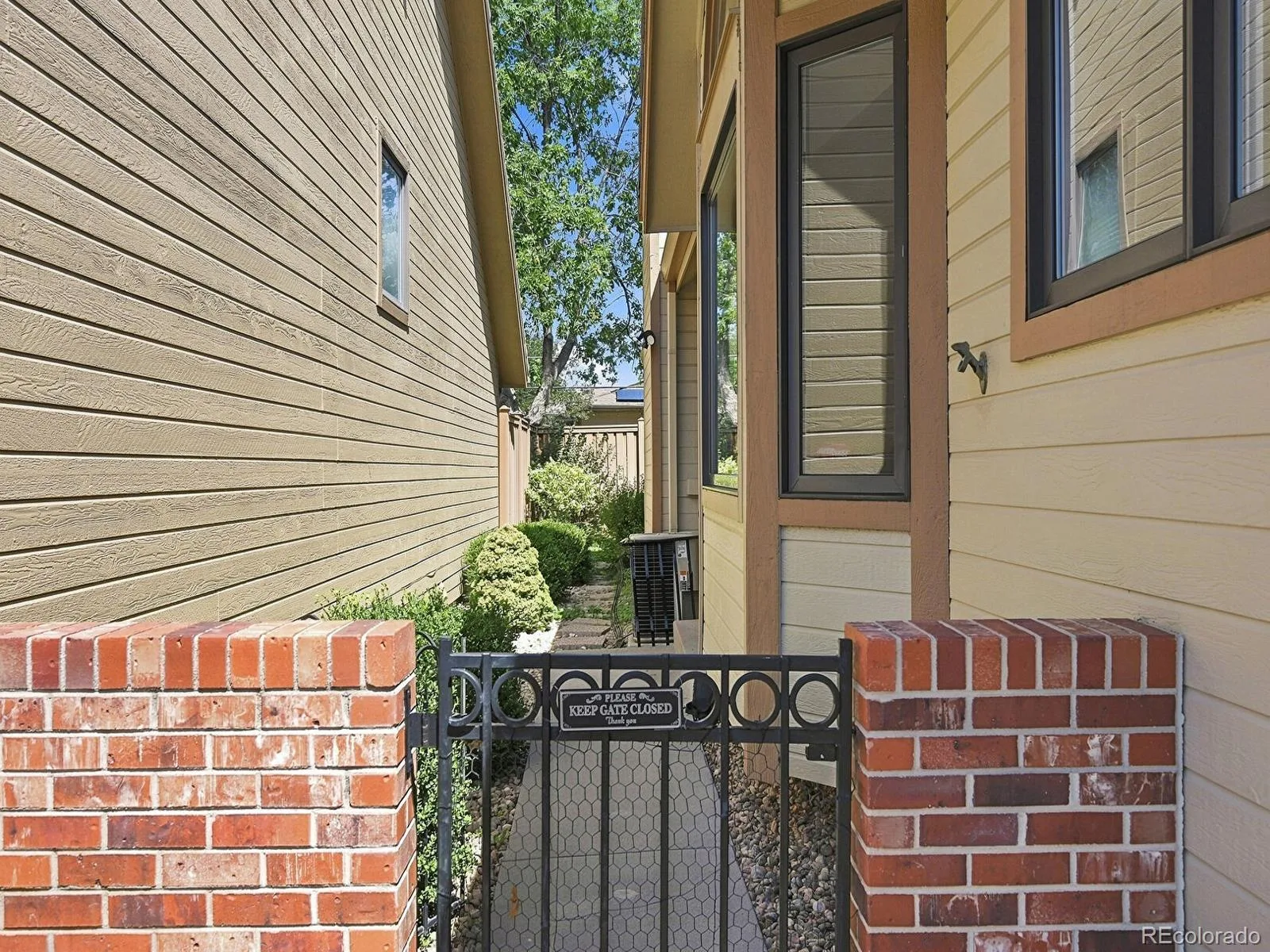 4565 E Mexico Avenue #14 Denver CO 80222 | MLS #REC2536181 08302026050325 1600 4