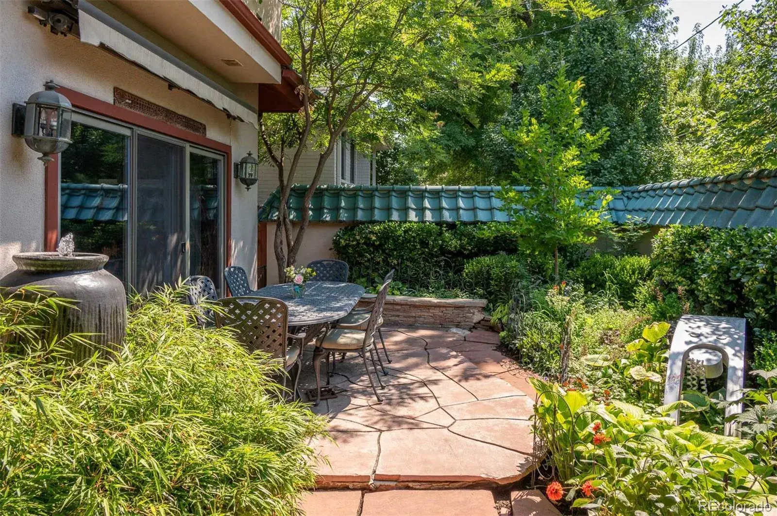 12042025002339 1600 3