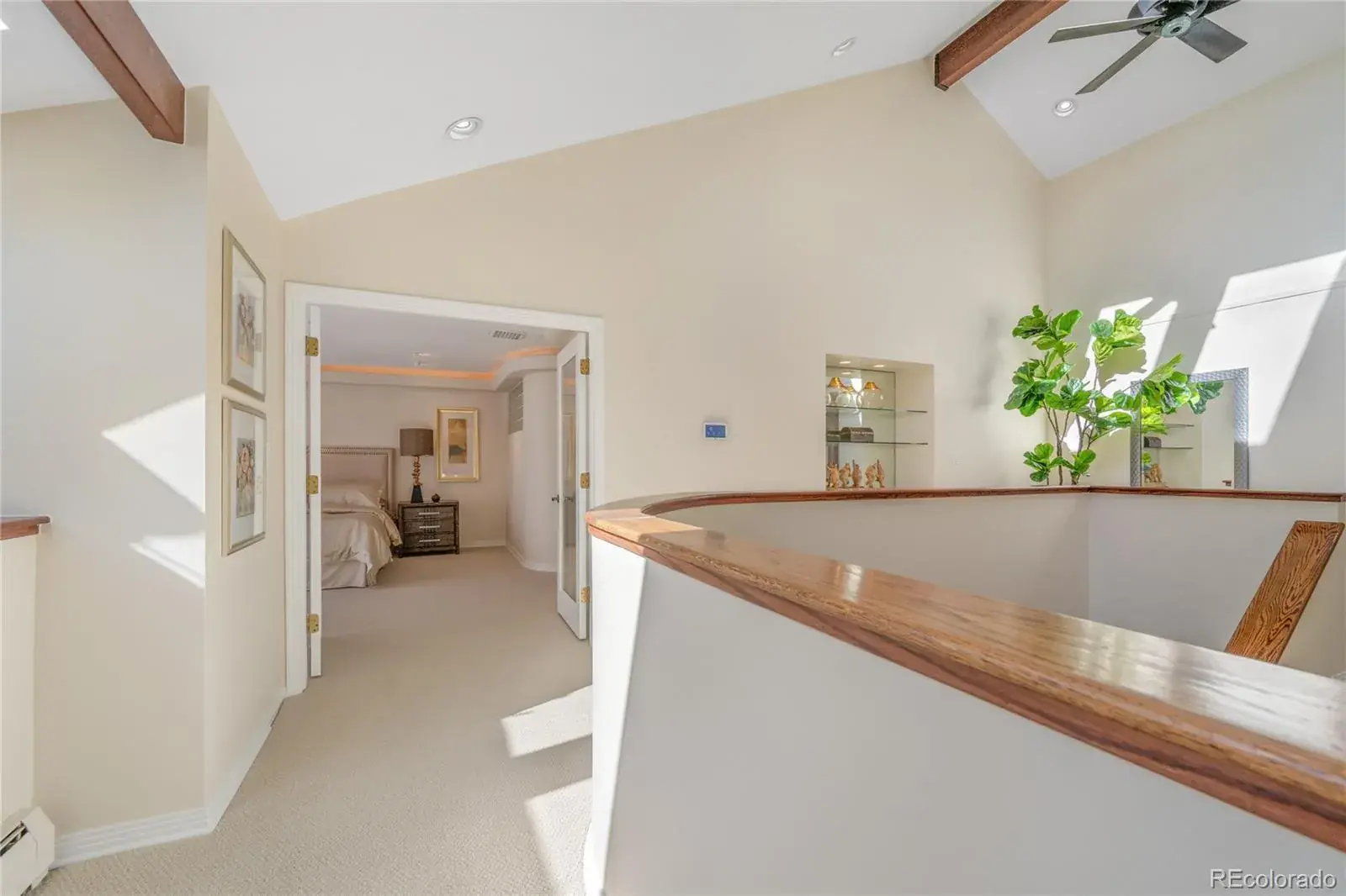 12042025002339 1600 32