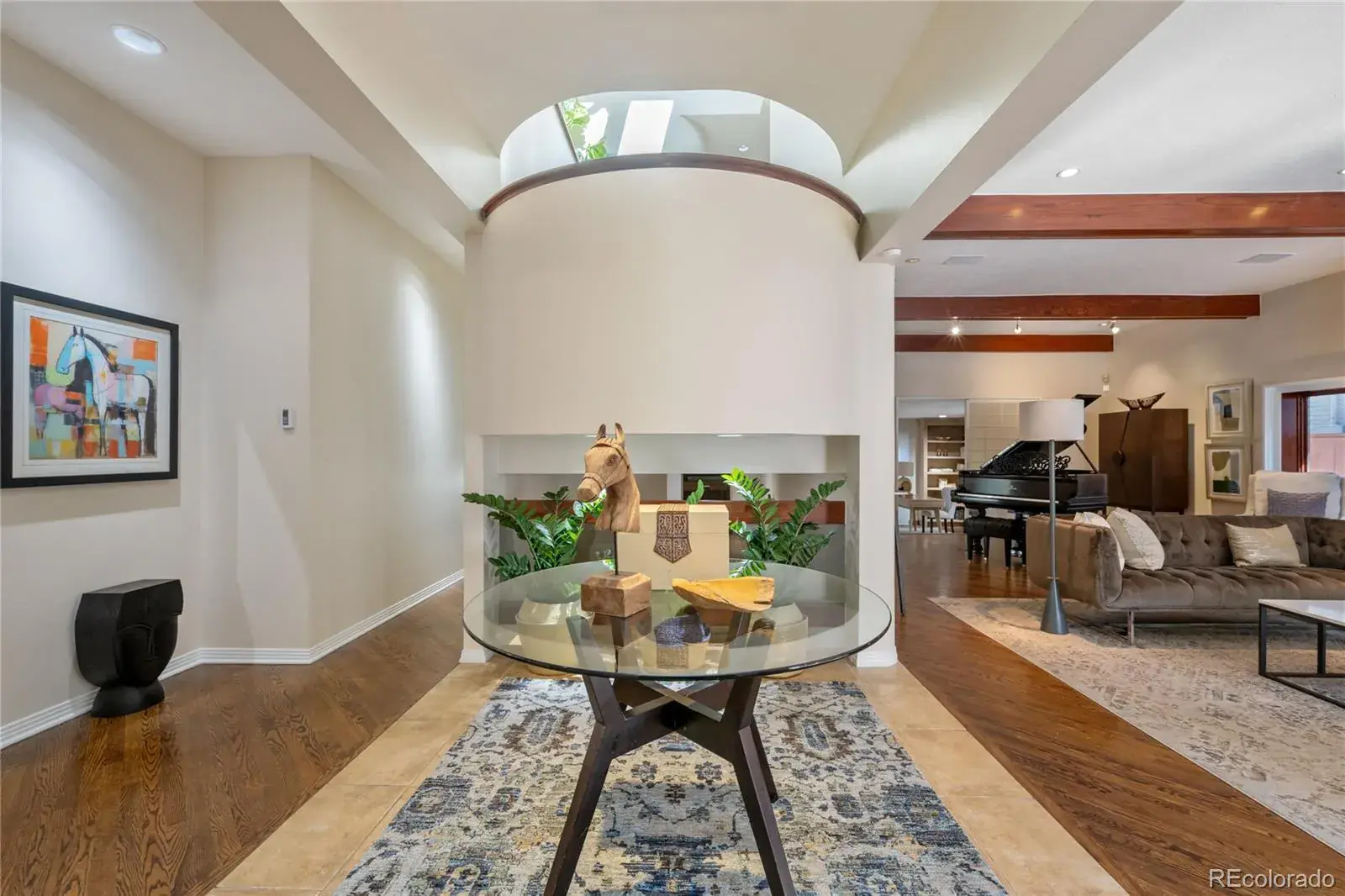 12042025002339 1600 4