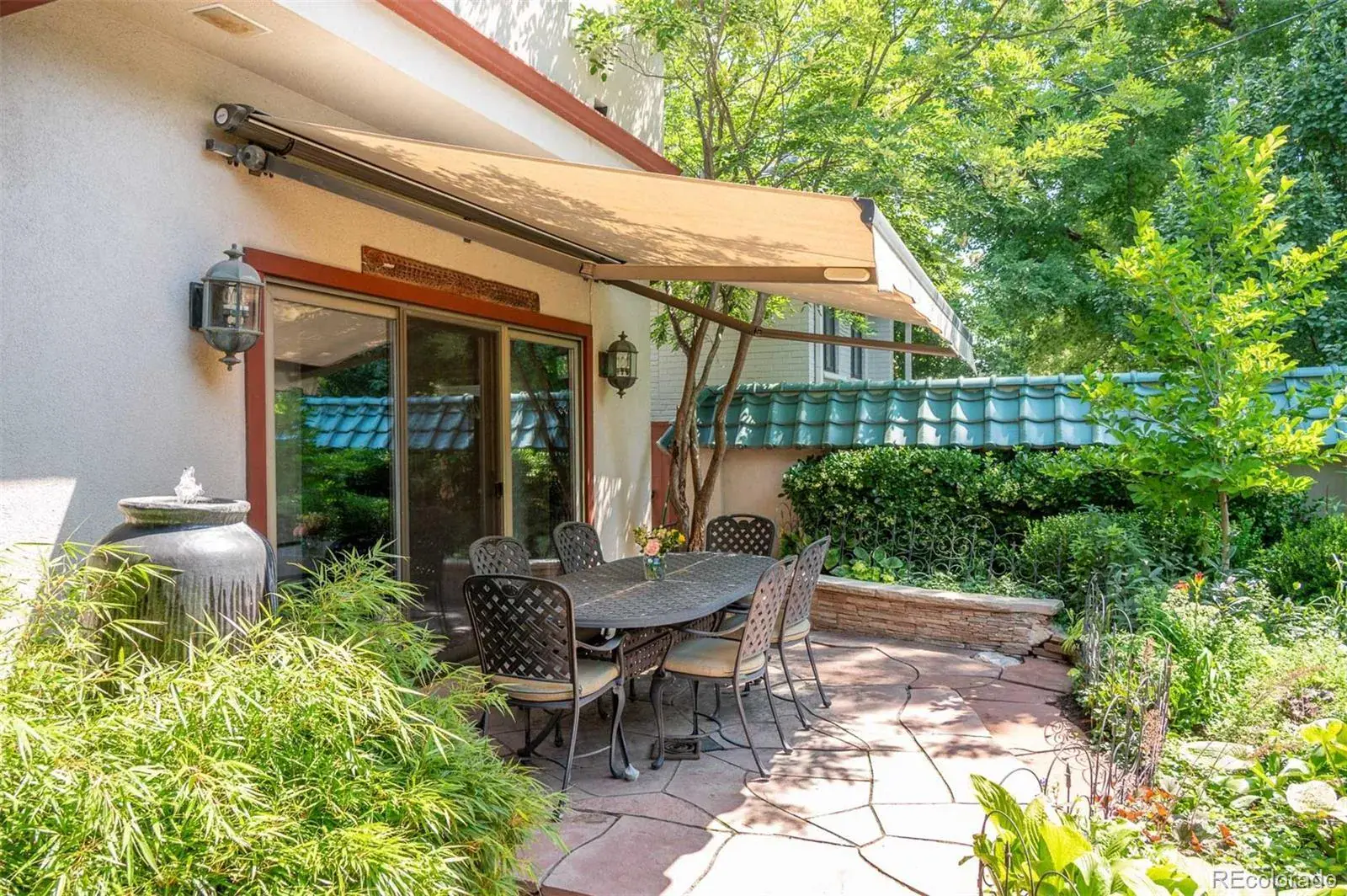 12042025002339 1600 45