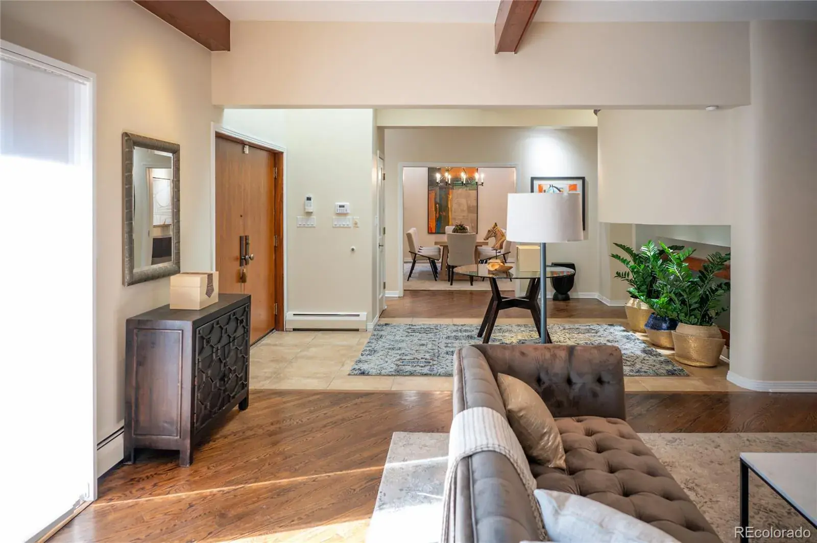 12042025002339 1600 8