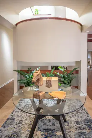 12042025002339 640 19