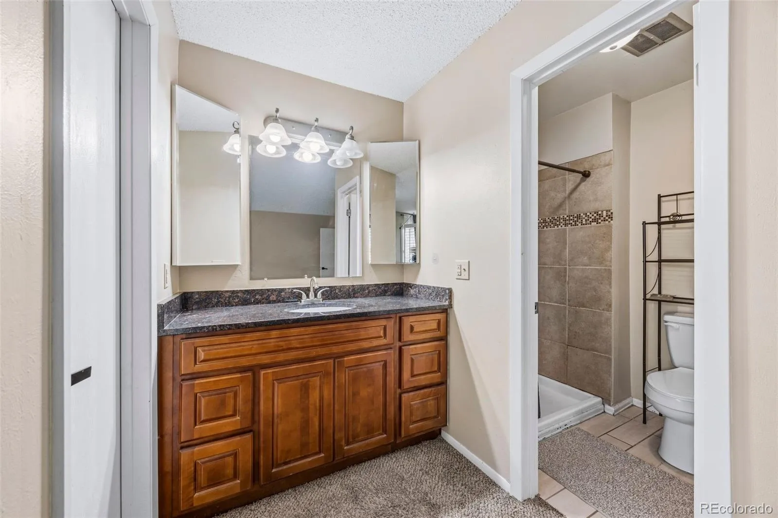 2496 S Vaughn Way #D Aurora CO 80014 MLS #REC2538459 05022026055739 1600 30