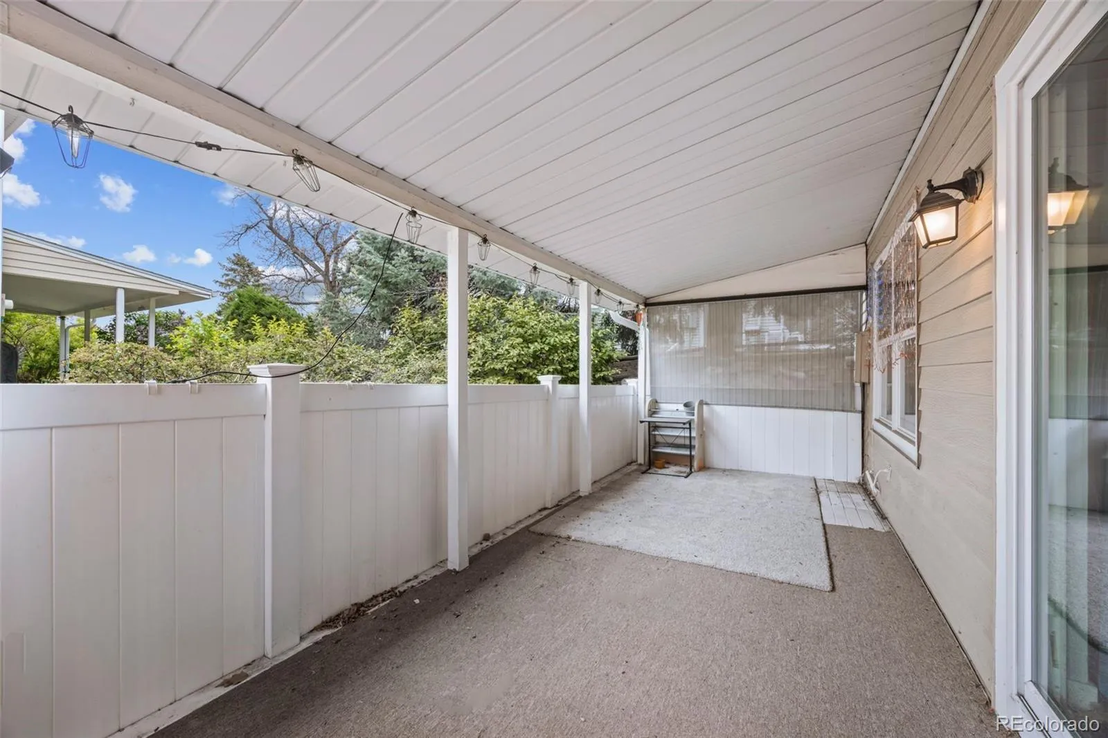 2496 S Vaughn Way #D Aurora CO 80014 MLS #REC2538459 05022026055739 1600 38